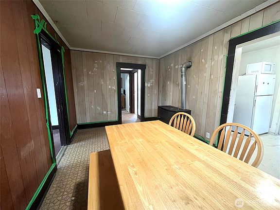 5th image of 915 Cascade Avenue