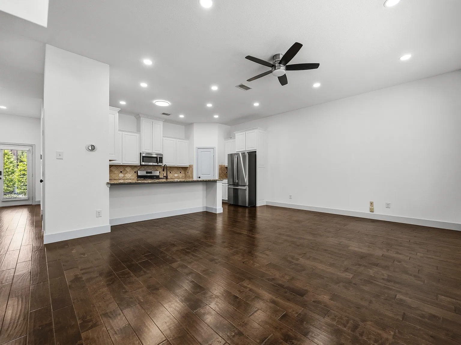 3922 Canjadeway — Photo 2