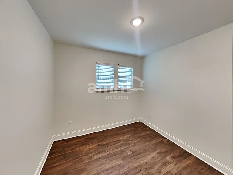 5292 Blue Mountain Dr — Photo 12