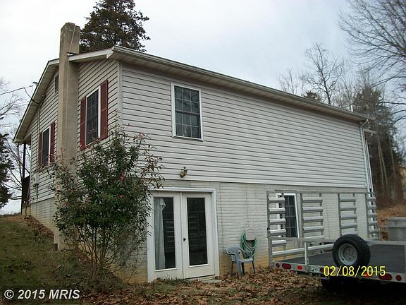 Exterior (Rear)