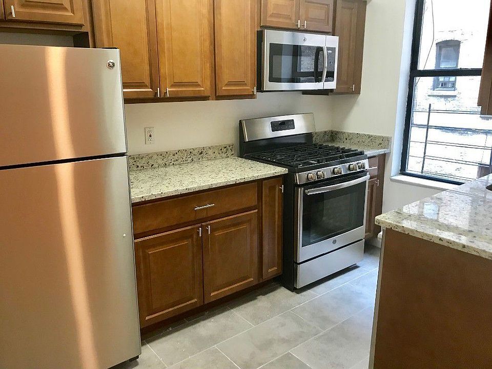 1st image of 631 W 207th St APT 19