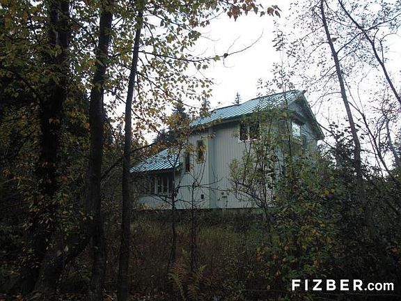 2nd image of 186 Stowe Dr