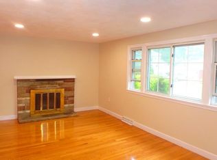 27 Pleasant Cir, Canton, MA 02021