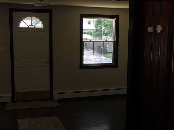 5th image of 162 Diana Dr