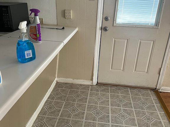 4th image of 1326 Dupas St