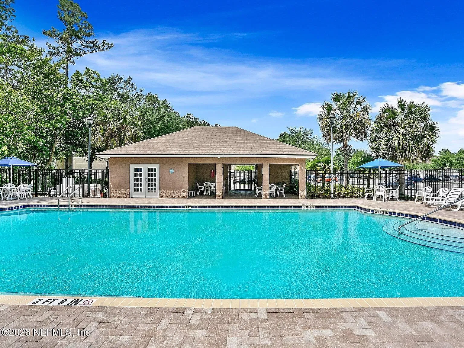 3 bed, 2.0 bath, 1157 sqft, $1,375 — Photo 4