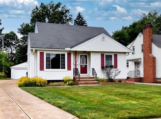 1190 Belrose Rd, Mayfield Heights, OH 44124
