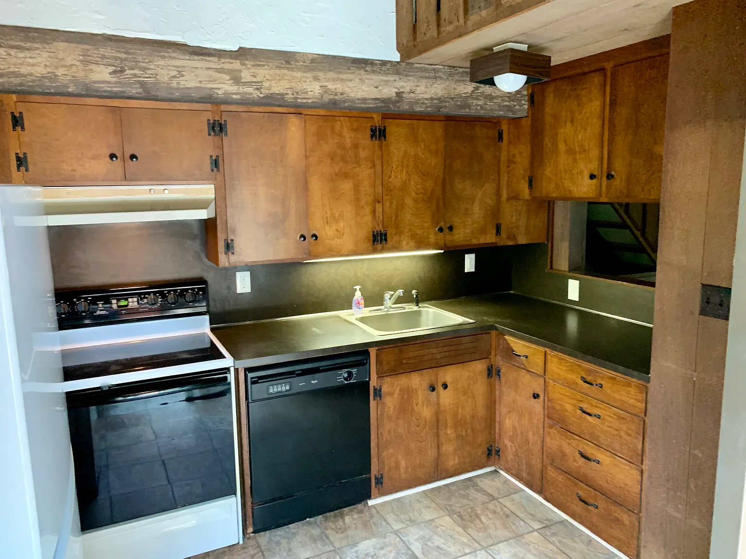 52 Kirk Street — Photo 2