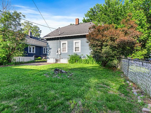 4th image of 1111 Lane Pl