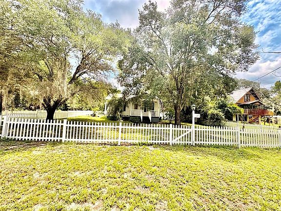 2nd image of 16 52ND STREET