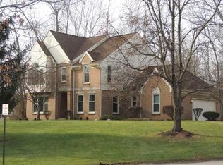815 Foxknoll Ct, Cincinnati, OH 45230