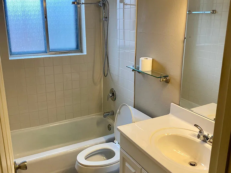 Full bathroom