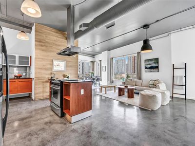 10 SW South River Dr APT 803, Miami, FL, 33130