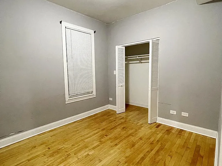 2327 N Harding Ave #2 — Photo 8