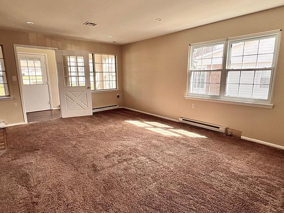 4th image of 273 Berwick Court #A