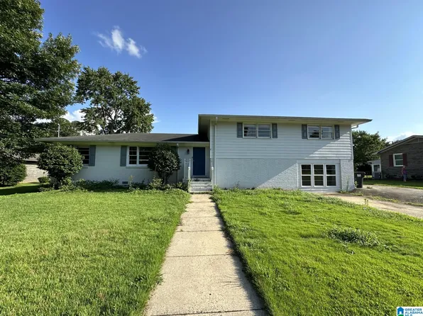 517 Birch St, Trussville, AL 35173