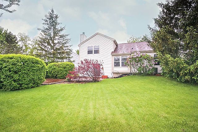 2nd image of 7 Stanton Ct