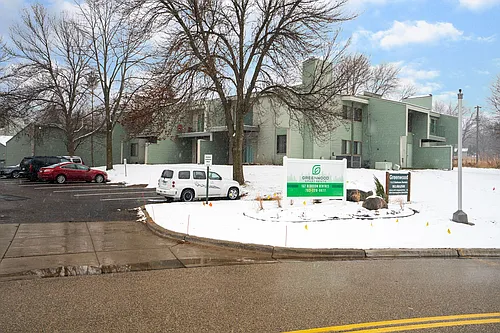 Greenwood Apartments Photo 1