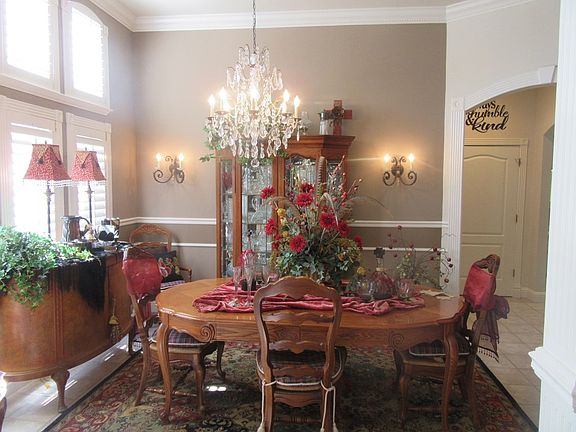 4th image of 114 Emerald Forest Ct