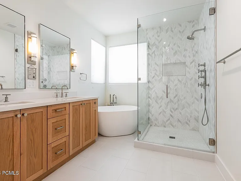 5310 N Lauralwood St — Photo 27