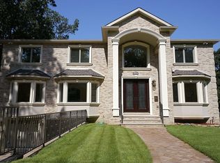 335 Alan Dr, Paramus, NJ 07652