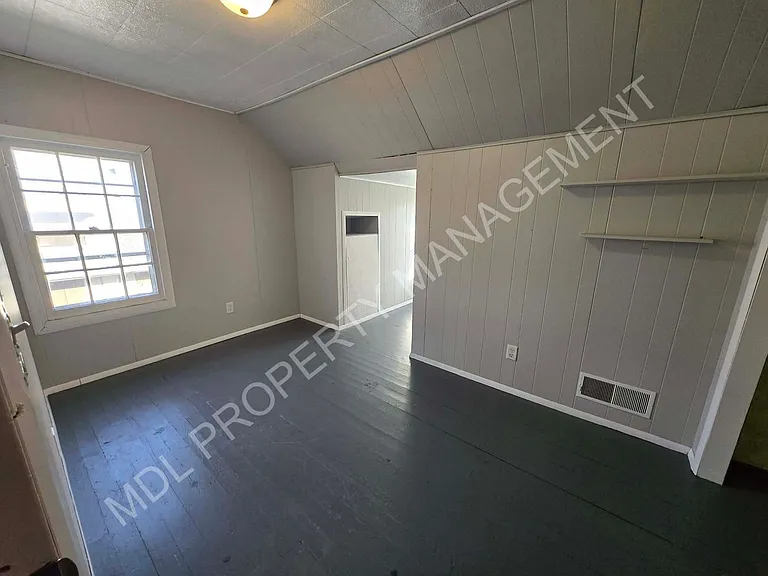 521 Meade St — Photo 10