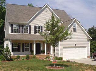 3013 Oakdale Rd, Charlotte, NC 28216