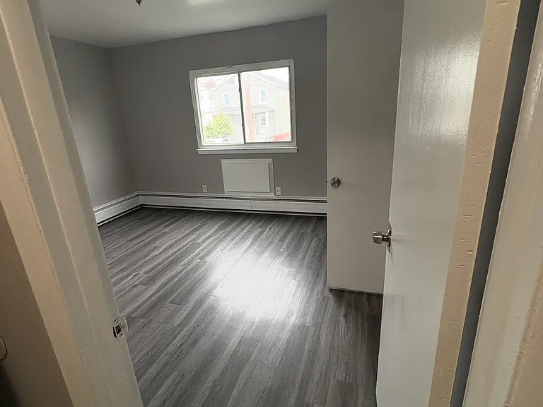 85 Price St #B — Photo 3