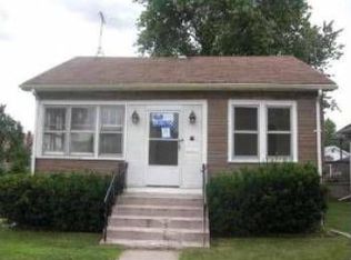 27 156th Pl, Calumet City, IL