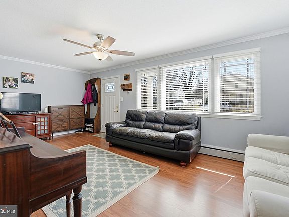 5th image of 6902 Westlawn Dr