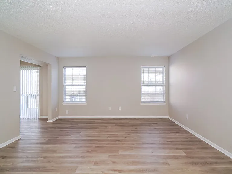 8336 Country Creek Dr — Photo 4