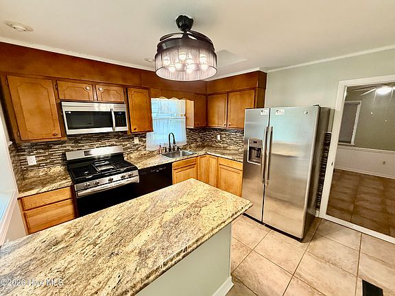2nd image of 406 Drexel Lane