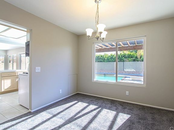 3rd image of 1112 N Iguala St
