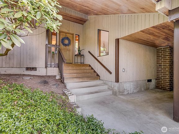 4th image of 14930 15th Avenue Ct E