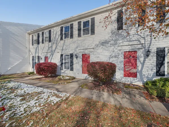 27008 Heatherford Dr, Perrysburg, OH 43551