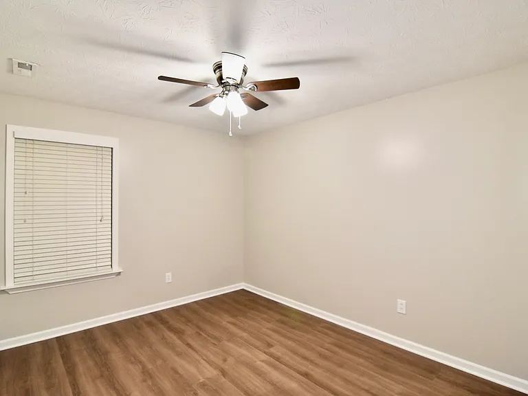 13978 Keams Dr — Photo 20