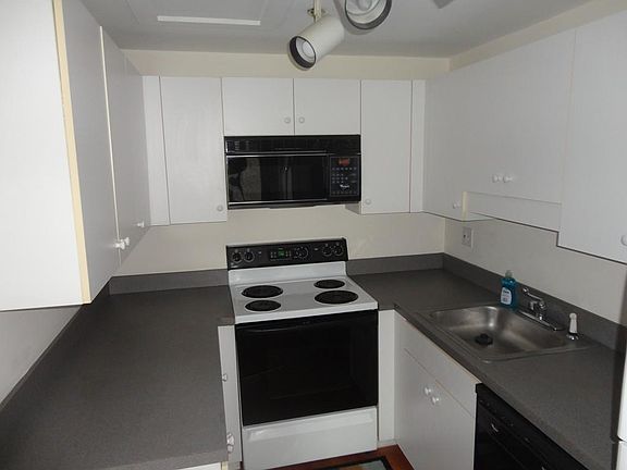 5th image of 14 Sanford St Unit 32