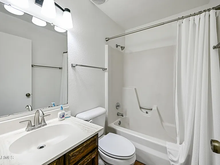 1252 E El Parque Dr — Photo 17