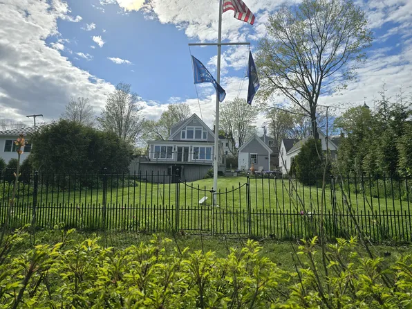 21 Middle Street, Wiscasset, ME 04578