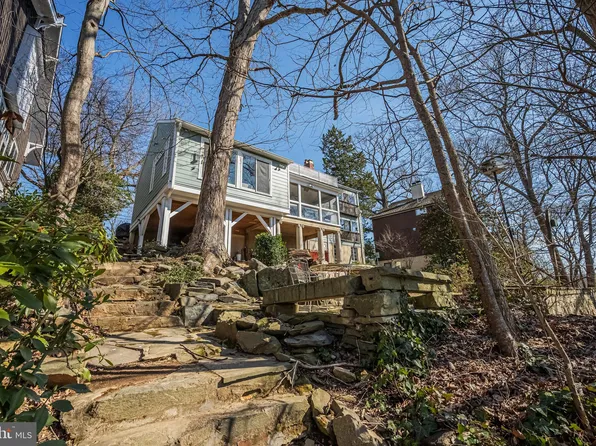 6280 Ridge Dr, Bethesda, MD 20816