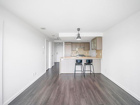 5th image of 5665 Boundary Rd #915