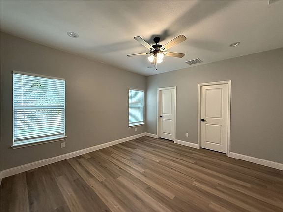4th image of 1917 Avenue A