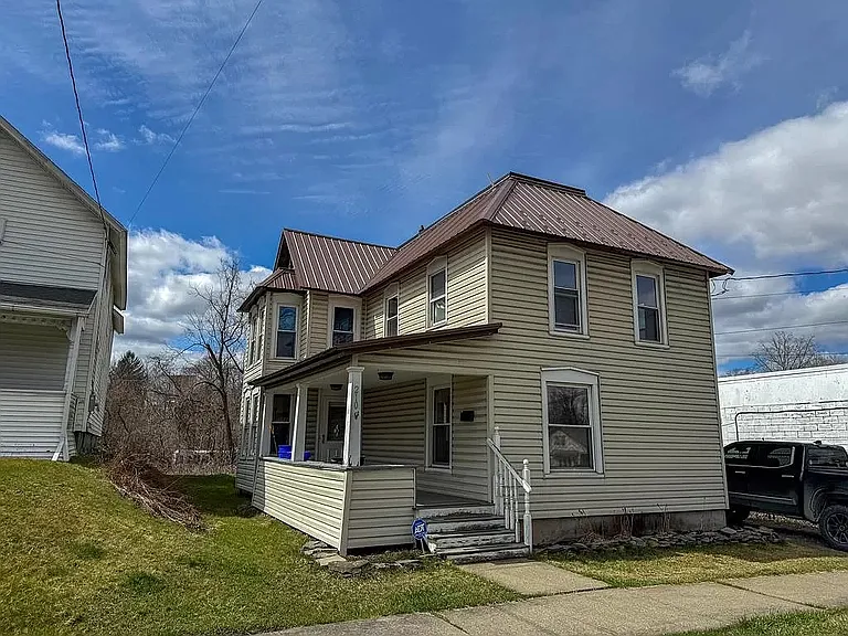 210 S Keystone Ave — Photo 20