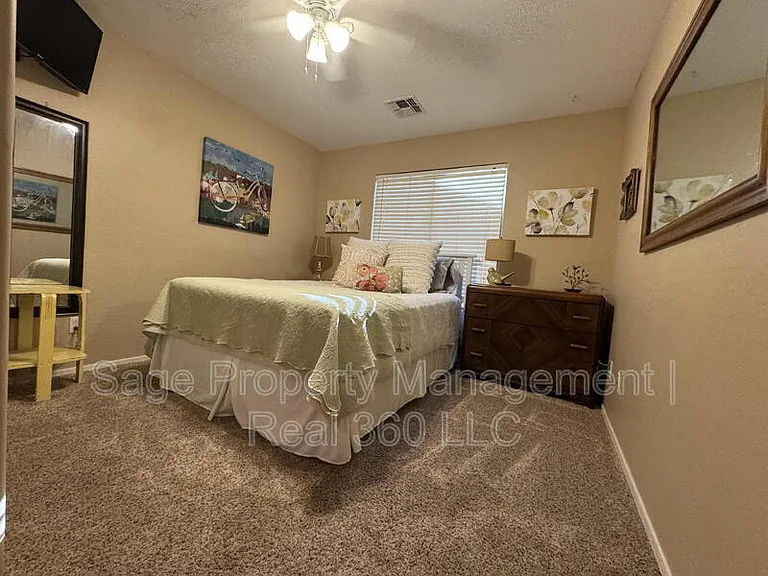 4283 E Shannon St — Photo 12