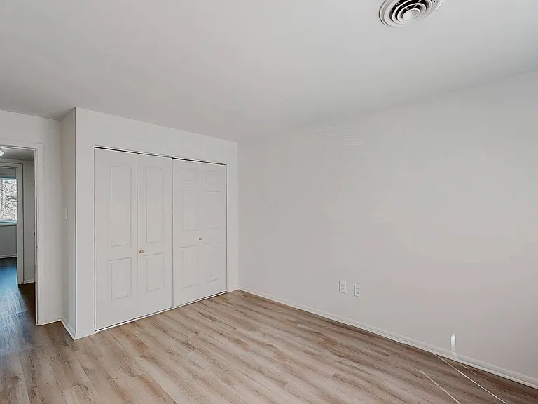 Eastdale Apartments — Photo 17