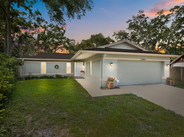 3205 Coventry N, Safety Harbor, FL 34695