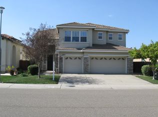 9035 Four Seasons Dr, Elk Grove, CA 95624