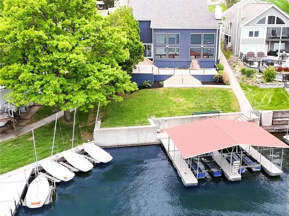 70 M St, Lees Summit, MO 64086