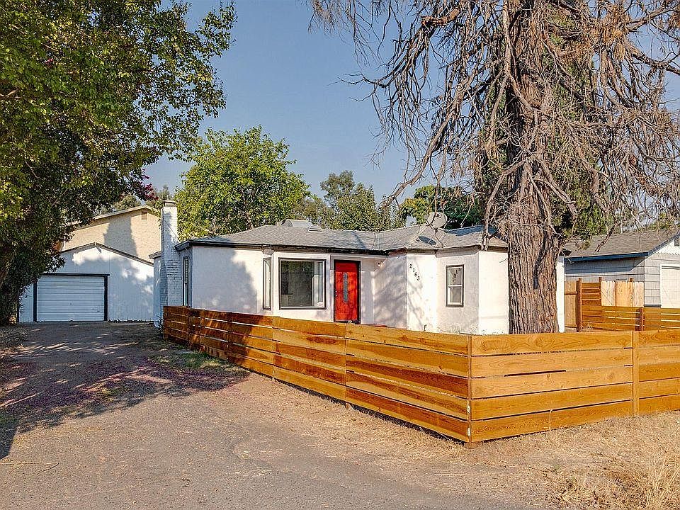1st image of 21633 4th St