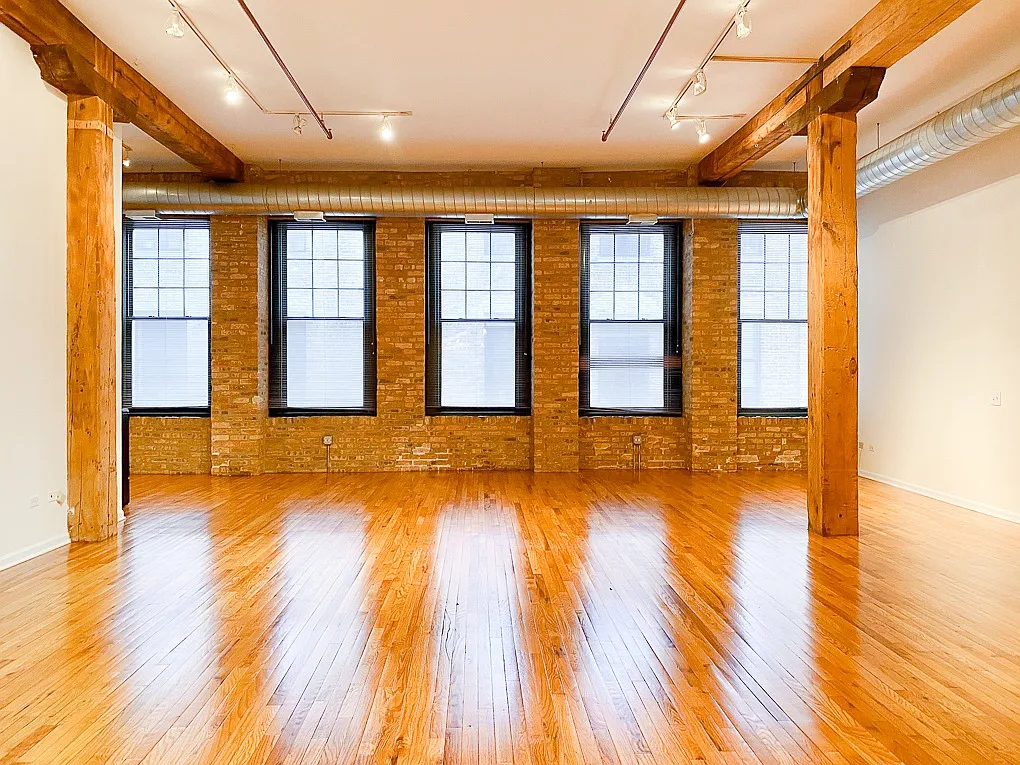 845 W. Fulton Market St. — Photo 2